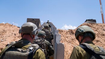 Israel mantiene operaciones militares en