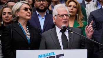 Miguel Uribe se despachó contra