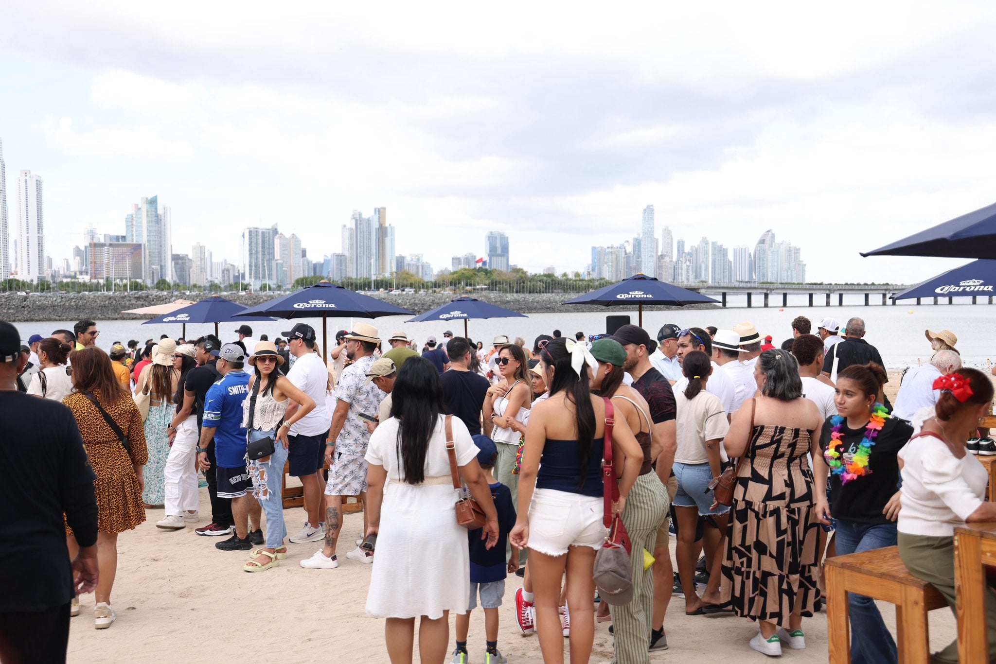Las principales zonas turísticas de Panamá superaron el 90 % de ocupación, marcando un récord en destinos de playa y actividades culturales. (Foto de archivo)