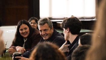 Sergio Massa participó en un acto con jóvenes del Frente Renovador: “No es hora de candidaturas”