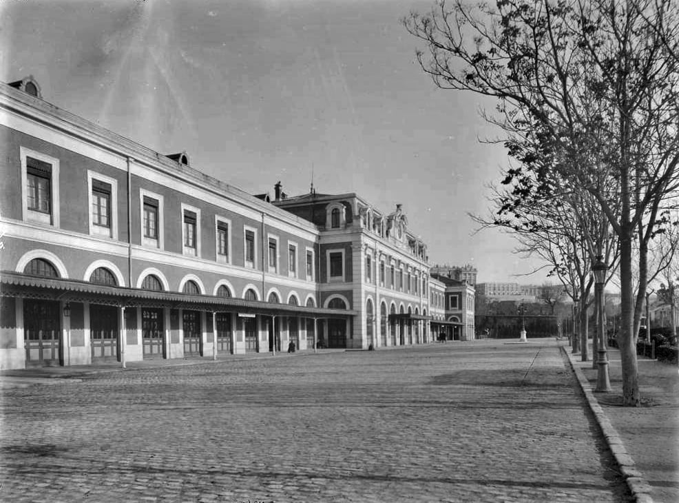 Estación del norte durante el siglo XIX. (Juan Laurent)