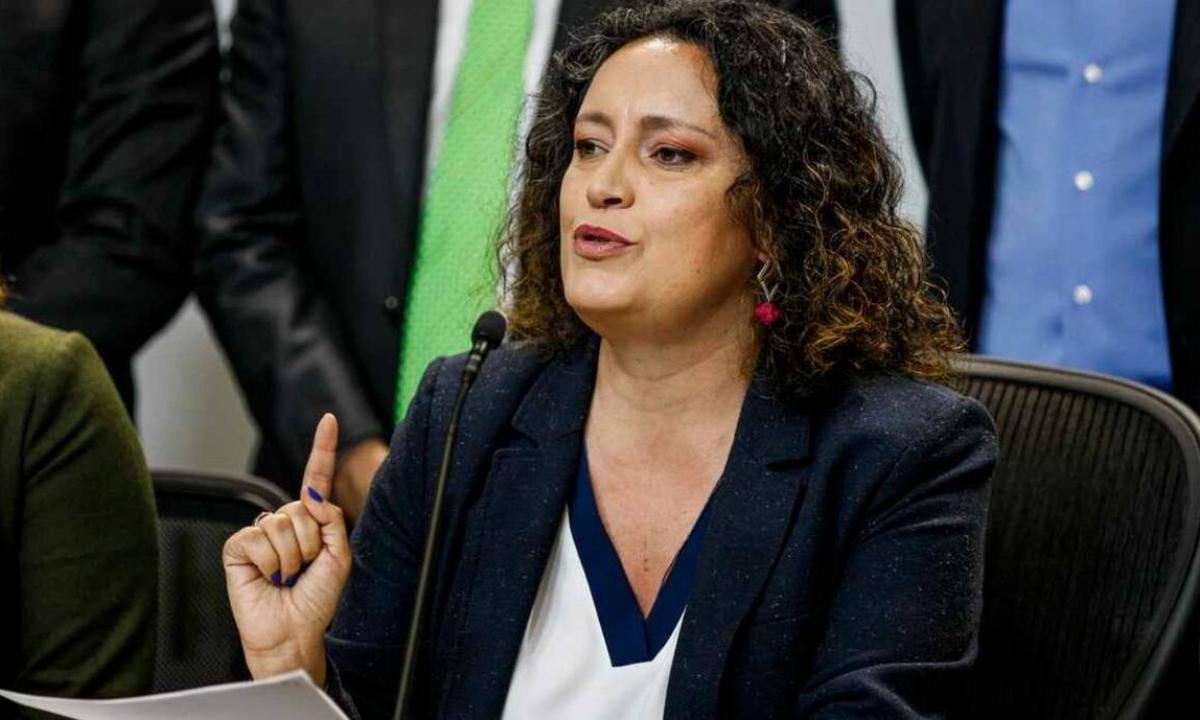 La senadora Angélica Lozano anunció que votará por Iván Cepeda en la segunda vuelta - crédito Prensa Angélica Lozano