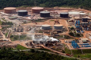 Foto de archivo. Panorámica del campo petrolero Rubiales en el departamento del Meta, Colombia, 21 de abril, 2010. REUTERS/José Miguel Gómez