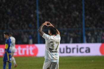 Mateo Coronel celebra el gol