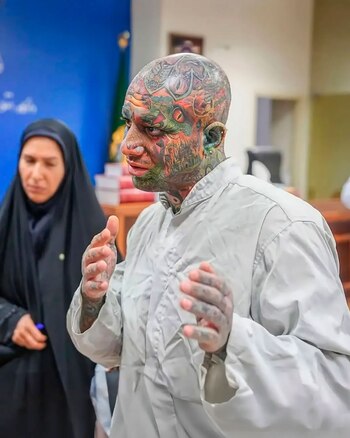 El rapero iraní, Tataloo
amotataloo_org