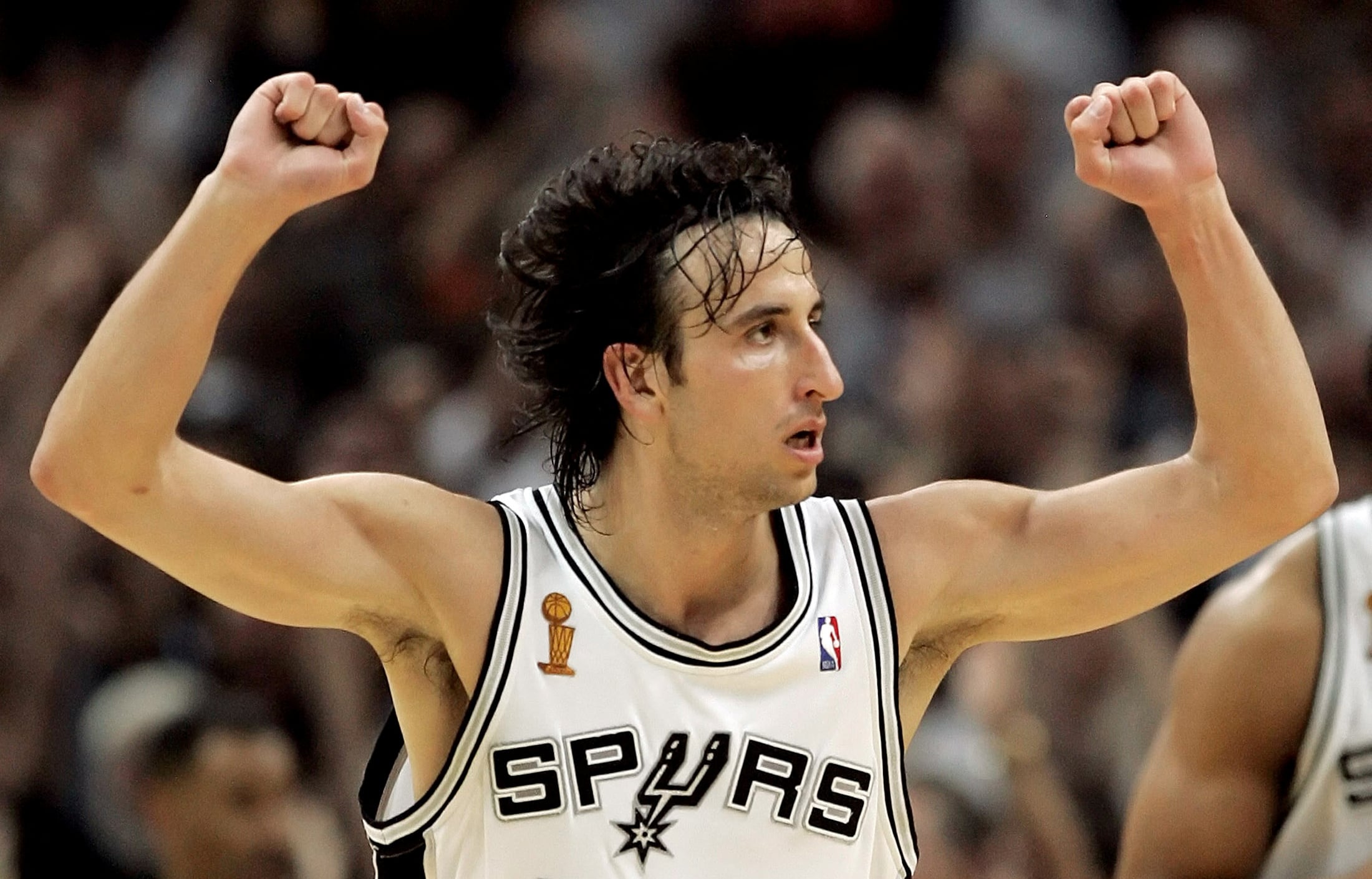La llegada de jugadores internacionales como Manu Ginóbili reforzó la presencia global de la NBA y diversificó el juego (REUTERS/Lucy Nicholson)
