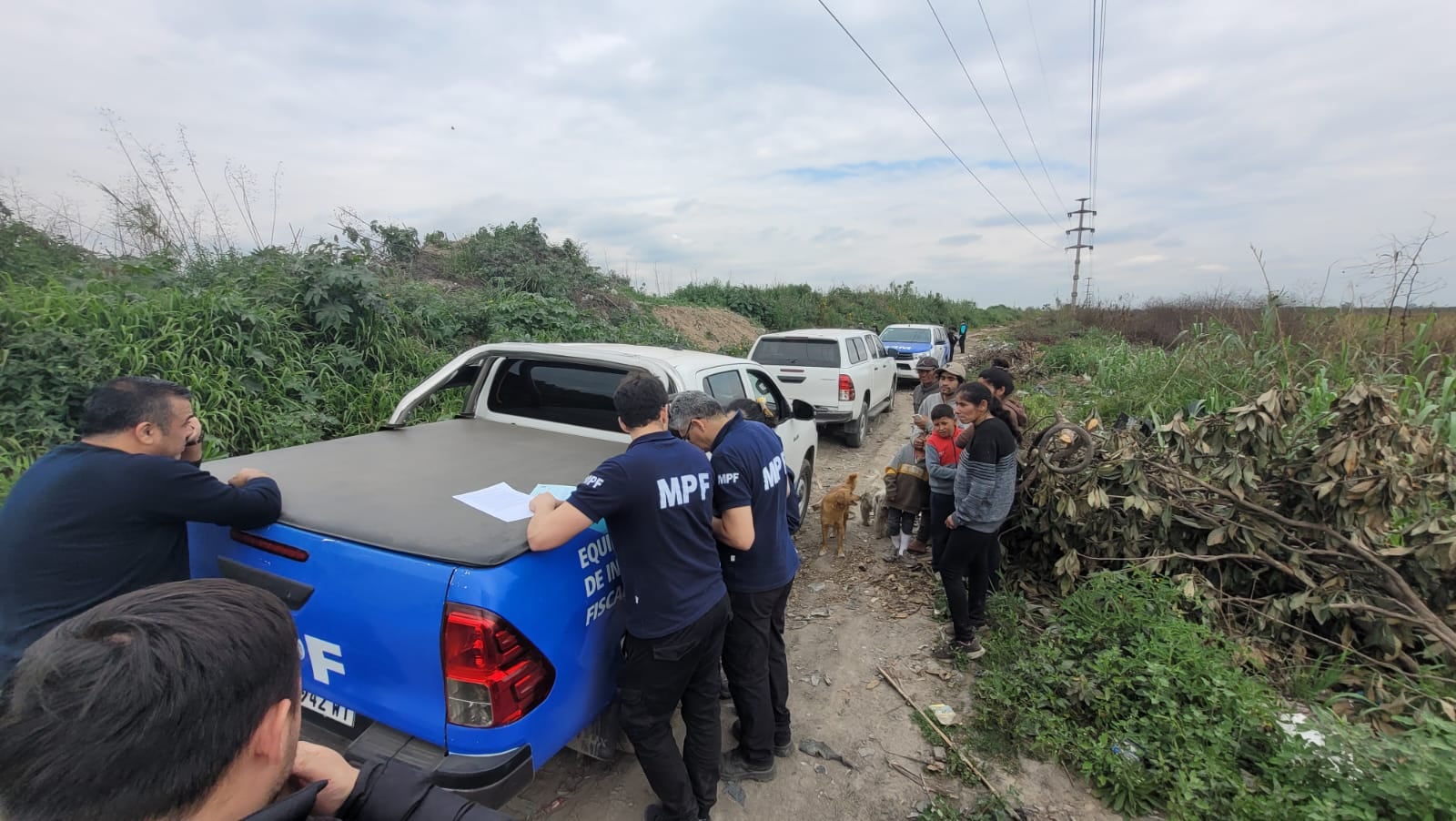 La moto de la víctima fue hallada abandonada entre plantas de caña de azúcar, en la zona sur de la ciudad capital