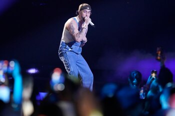 ARCHIVO - Bad Bunny durante