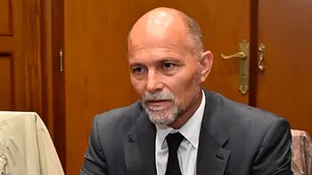 Le pidieron la renuncia al