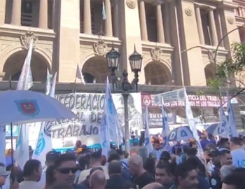 La CGT marchó ante el