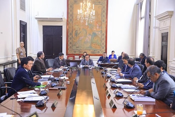 El Ejecutivo aprobó un decreto de urgencia que otorgará, por dos meses, un subsidio a transportistas urbanos, interprovinciales y de carga pesada de Lima, Callao y otras regiones del país