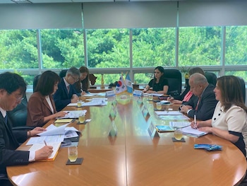El diálogo con Young-Ah Doh puso sobre la mesa alimentación, innovación y gestión de riesgos en zonas expuestas a eventos climáticos, junto con refuerzos institucionales que buscan traducirse en proyectos medibles (Foto cortesía MINEX)