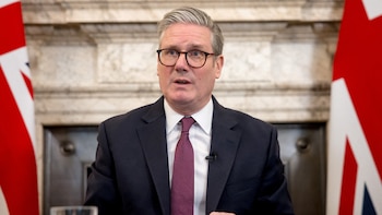 El primer ministro británico enfrenta a una votación sobre una posible investigación parlamentaria por el escándalo de Peter Mandelson