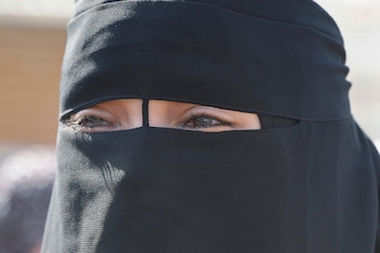 El niqab cubre el rostro