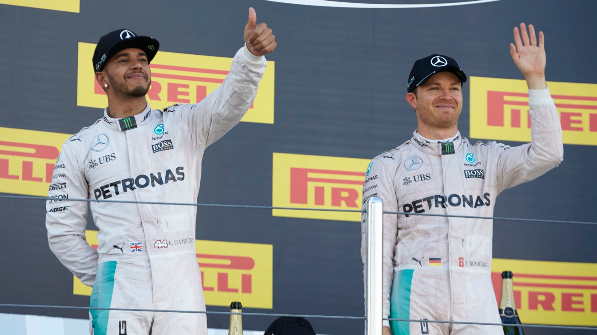Lewis Hamilton y Nico Rosberg tuvieron una fuerte pelea interna en Mercedes, con ambos peleando el título en 2016, el cual quedó en manos del alemán (Prensa Mercedes).