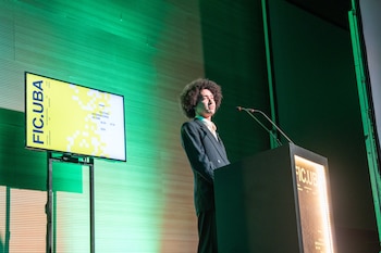 Joaquín Castro condujo la gala de premiación de la cuarta edición del festival