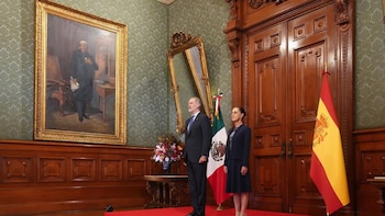 Felipe VI y Sheinbaum mantienen un encuentro en México con el que escenifican el acercamiento entre países