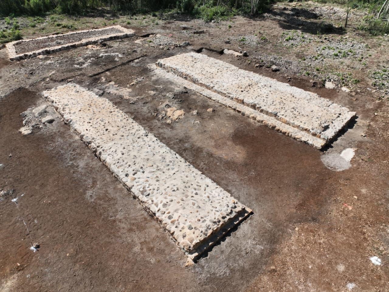 Especialistas del INAH realizaron trabajos de consolidación preventiva en el juego de pelota del sitio arqueológico de Chichan Panadero en Yucatán. El proceso de restauración contó con la participación de la comunidad local de Poxilá. (INAH)