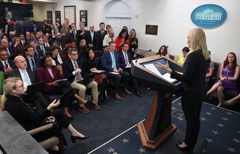 Karoline Leavitt informó la decisión