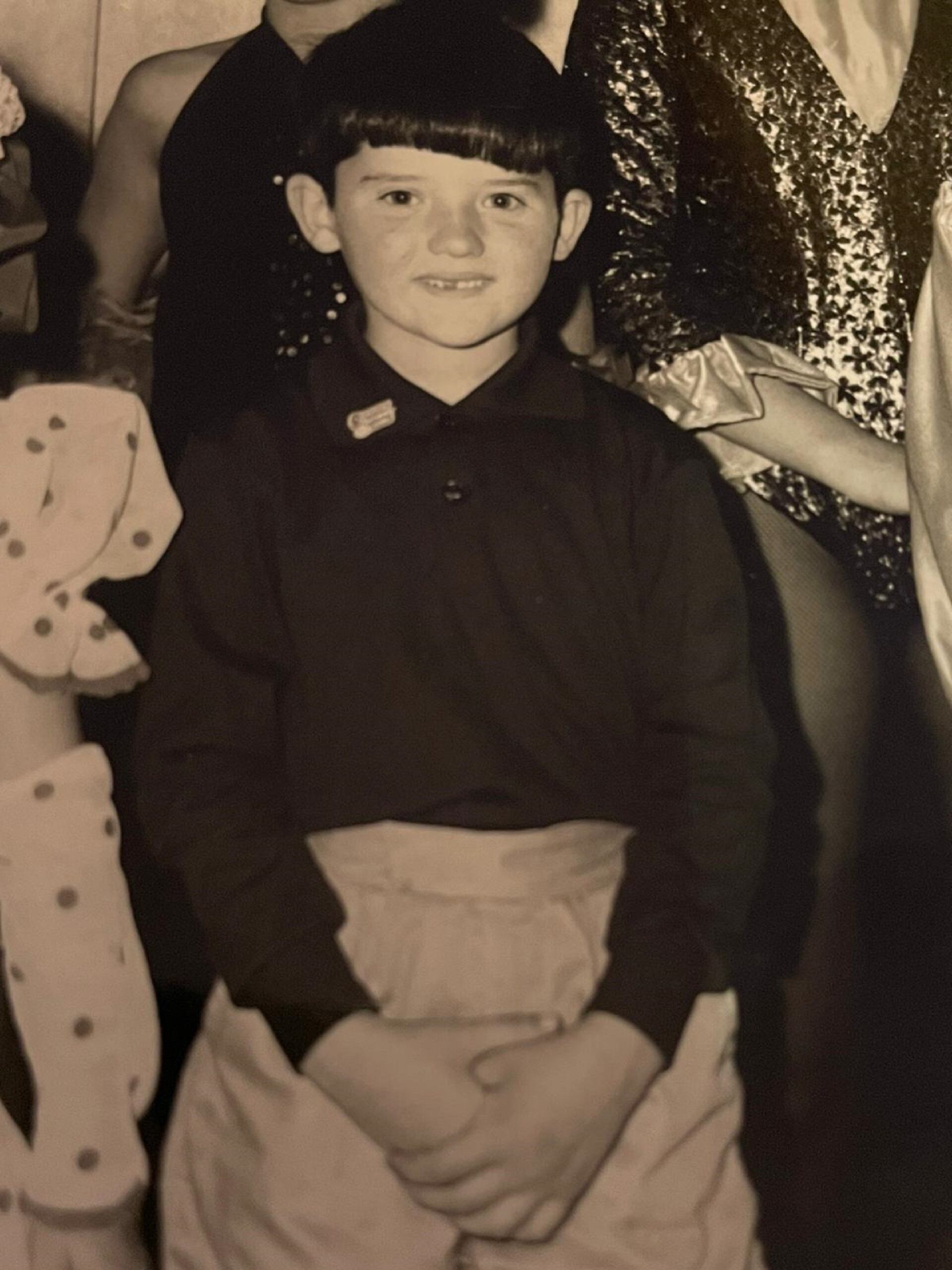 Purchase, a los 6 años, en su primer concurso de talentos, durante el cual cantó