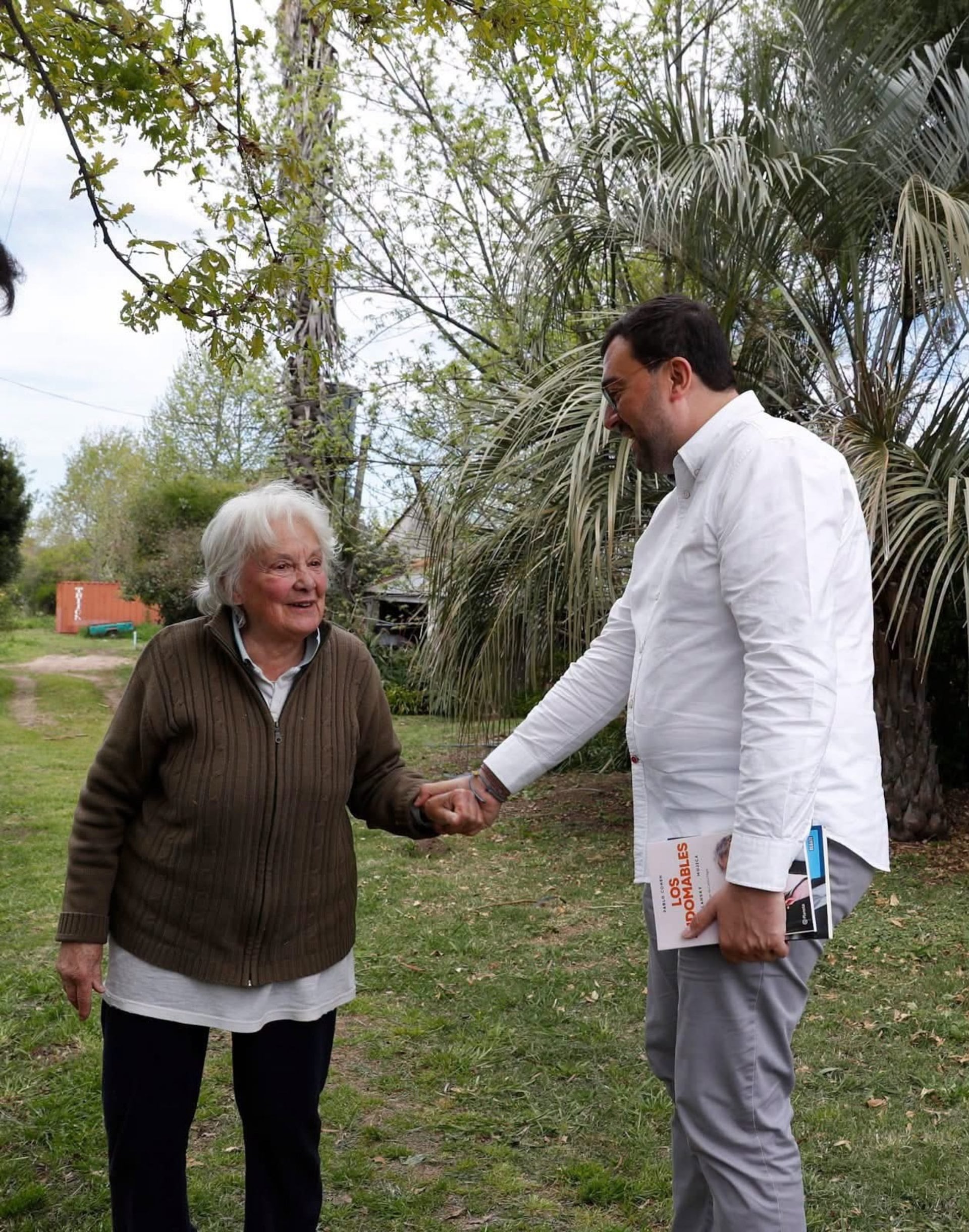 07/10/2026 Barbón destaca el valor del diálogo democrático tras un encuentro con la exvicepresidenta de Uruguay Lucía Topolansky.El presidente del Principado, Adrián Barbón, ha destacado en Uruguay el valor del diálogo, el respeto institucional y la defensa de la democracia como señas de identidad del país sudamericano y como referencia en un contexto internacional marcado por