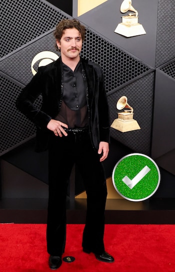 Boone eligió terciopelo negro y