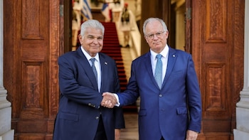 Panamá y Grecia coinciden en garantizar la navegación pacífica internacional y el flujo comercial