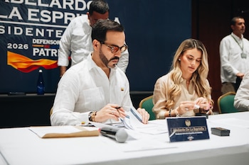 Abelardo de la Espriella se reunirá con la gobernadora Adriana Magali Matiz Vargas en el Centro de Convenciones Alfonso López Pumarejo- crédito Prensa Abelardo