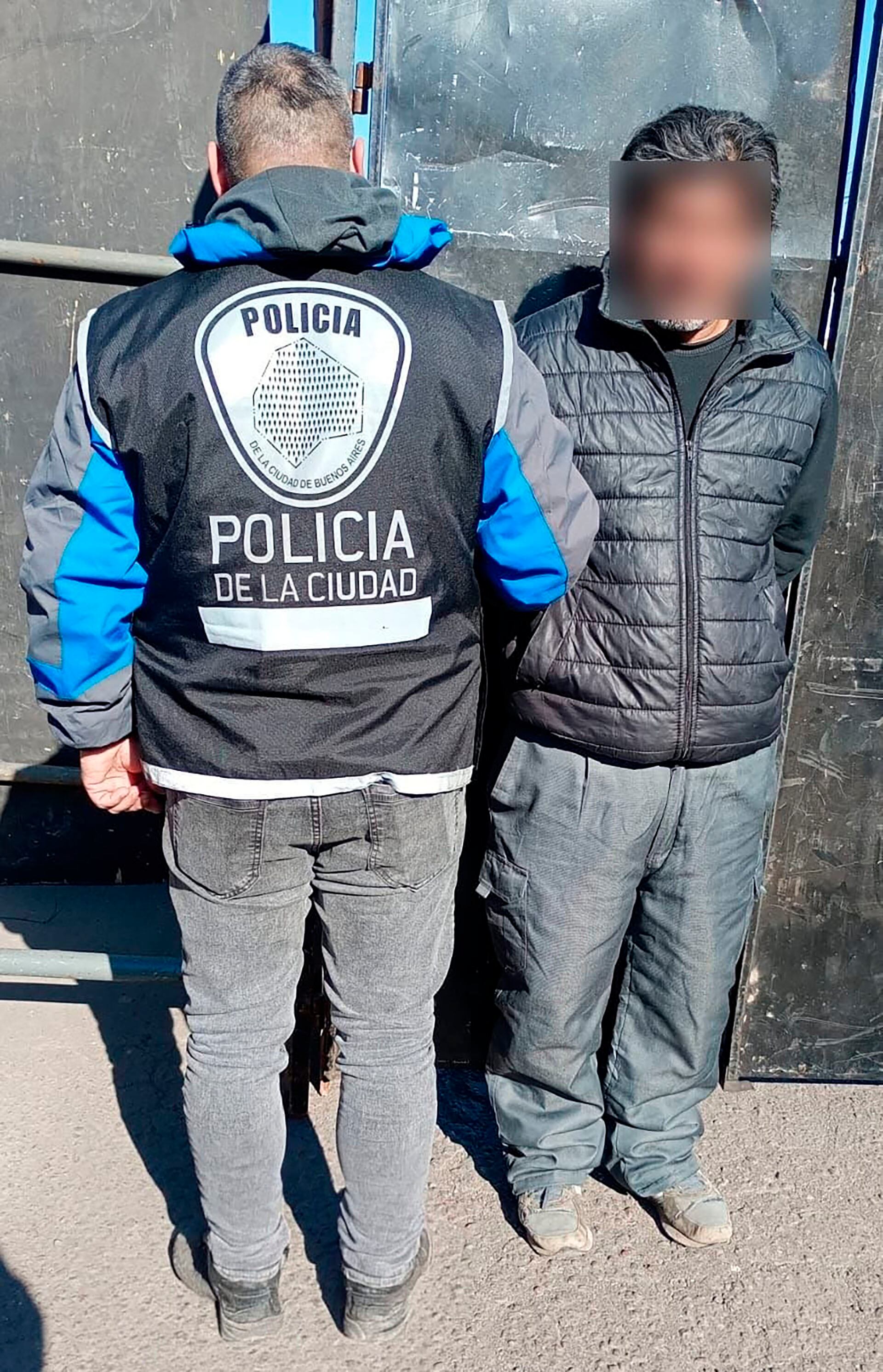 El abusador detenido