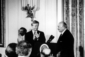 Simon Wiesenthal al recibir la