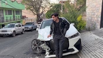 Aaron Mercury sufre accidente y destroza camioneta valuada en más de 2 MDP: “Hay más cosas que celebrar que llorar”