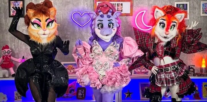 El influencer Momo Guzmán crea proyecto artístico La Logia de las Reales. Foto: (Redes sociales)