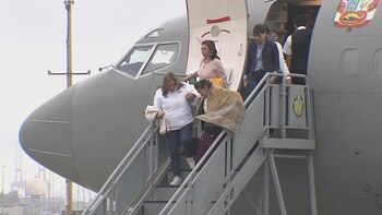 Dina Boluarte viajó junto a