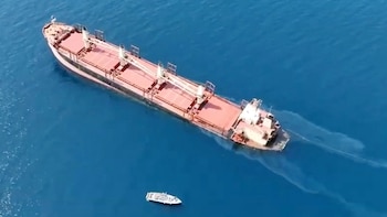 Los hutíes reivindican un ataque contra un petrolero saudí al sureste de Adén, Yemen