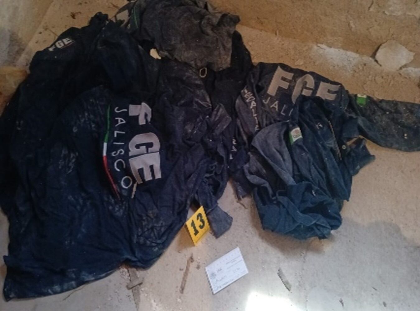 Uniformes no oficiales de la Fiscalía General del estado (Foto: FGR)