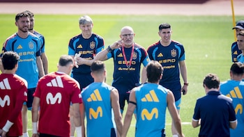 De la Fuente: "Estamos mejor que en la Eurocopa porque somos más maduros y tenemos más experiencia"
