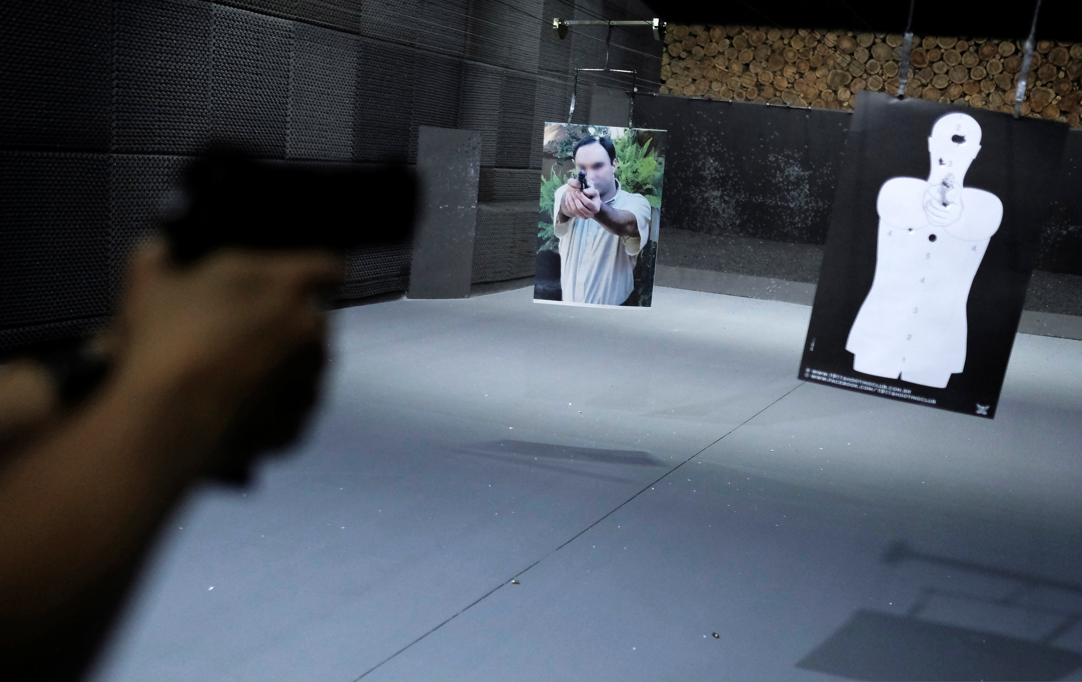 La Ley Nacional Secreta 11.266 de 1923 impulsó la compra de armas portátiles con el objetivo de aprender a fabricarlas en el país (REUTERS/Nacho Doce)