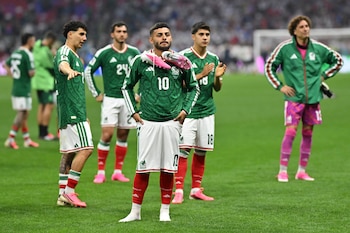 Rostros de tristeza la afición mexicana tras el final del sueño mundialista (5)