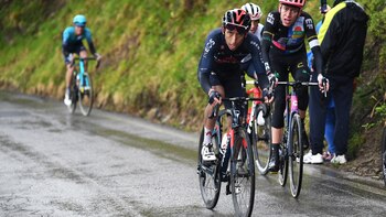 Egan Bernal en la cuarta