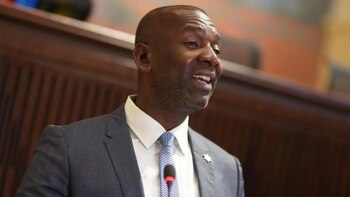 Representante elegido por la curul