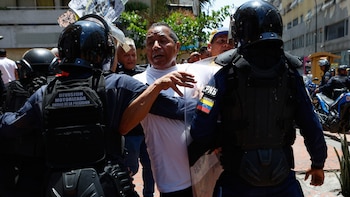 Amnistía Internacional denunció que el régimen venezolano mantiene intacta su maquinaria represiva pese a la excarcelación de presos políticos