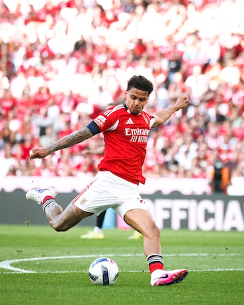 El oriundo de Vegachí se consolidó como uno de los jugadores de las "Águilas"-crédito @SLBenfica/X