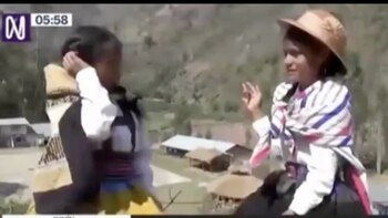 Niños bilingües crean cuentos en