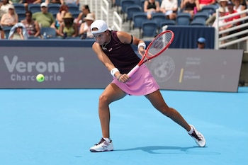 Emiliana Arango se quedó afuera en la primera ronda del US Open 2026 al caer ante la china Xinyu Wang por 6-4, 6-2 - crédito Ministerio del Deporte