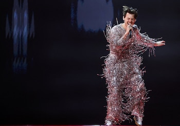 En el escenario de los