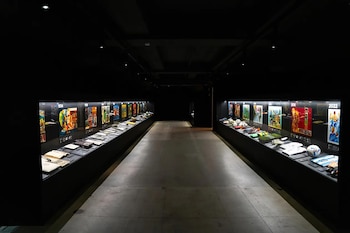 La historia de la Copa Mundial Masculina de la FIFA se exhibe en un museo de Nueva York, mostrando objetos históricos de leyendas