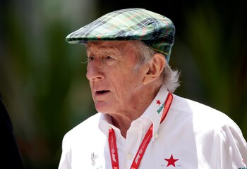 Jackie Stewart en el autódromo