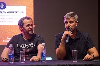 Los riesgos de la sobreprotección familiar fueron discutidos como obstáculos para la autonomía personal, destacando la necesidad de equilibrio entre apoyo y autodefensa - (UNAR)