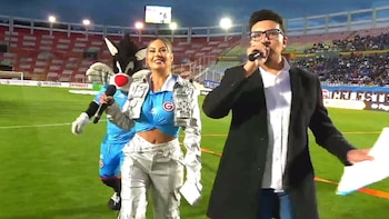 Pamela López y Christian Domínguez