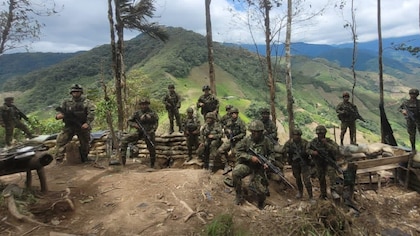 Al menos dos soldados muertos dejan combates entre el Ejército y el Estado Mayor Central en Cauca